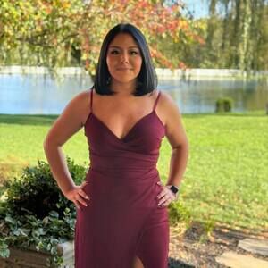 Meet your Posher, Loyda